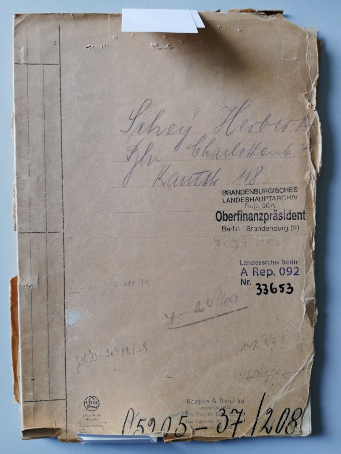 File Schey, Herbert with registry signature (O 5205 - 37/208) and archive signature in the Brandenburg State Main Archive (Rep. 36 A (II) 33653)
